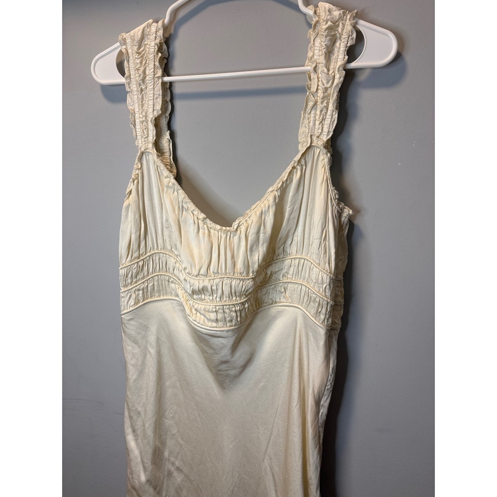 ASTR The Label Cream Smocked Bust Ruffle Satiny Midi Dress Womens Large Bohemian - Picture 3 of 7